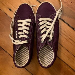 Taos Footwear Brand Rip Stop Upper, Rich Purple Sneaker, Size 7 EUC
